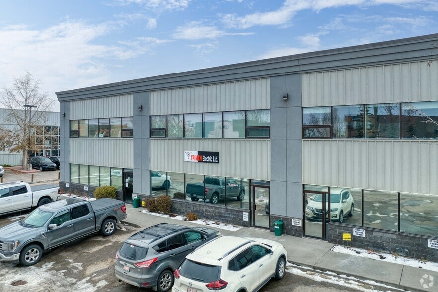 4351 104th Ave SE, Calgary, AB for sale - Building Photo - Image 2 of 14