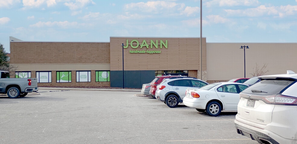 9999 University Ave, Clive, IA for sale - Building Photo - Image 1 of 1