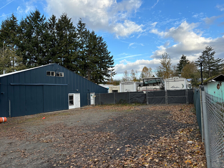 11305 Waller Rd E, Tacoma, WA for lease - Building Photo - Image 3 of 6