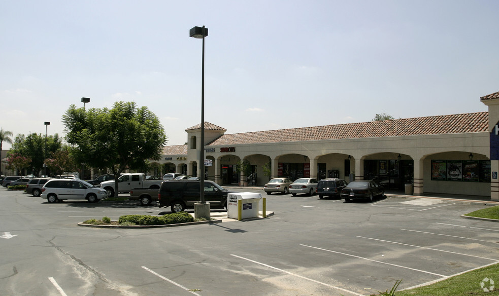 1000-1096 Huntington Dr, Duarte, CA for lease - Building Photo - Image 3 of 9