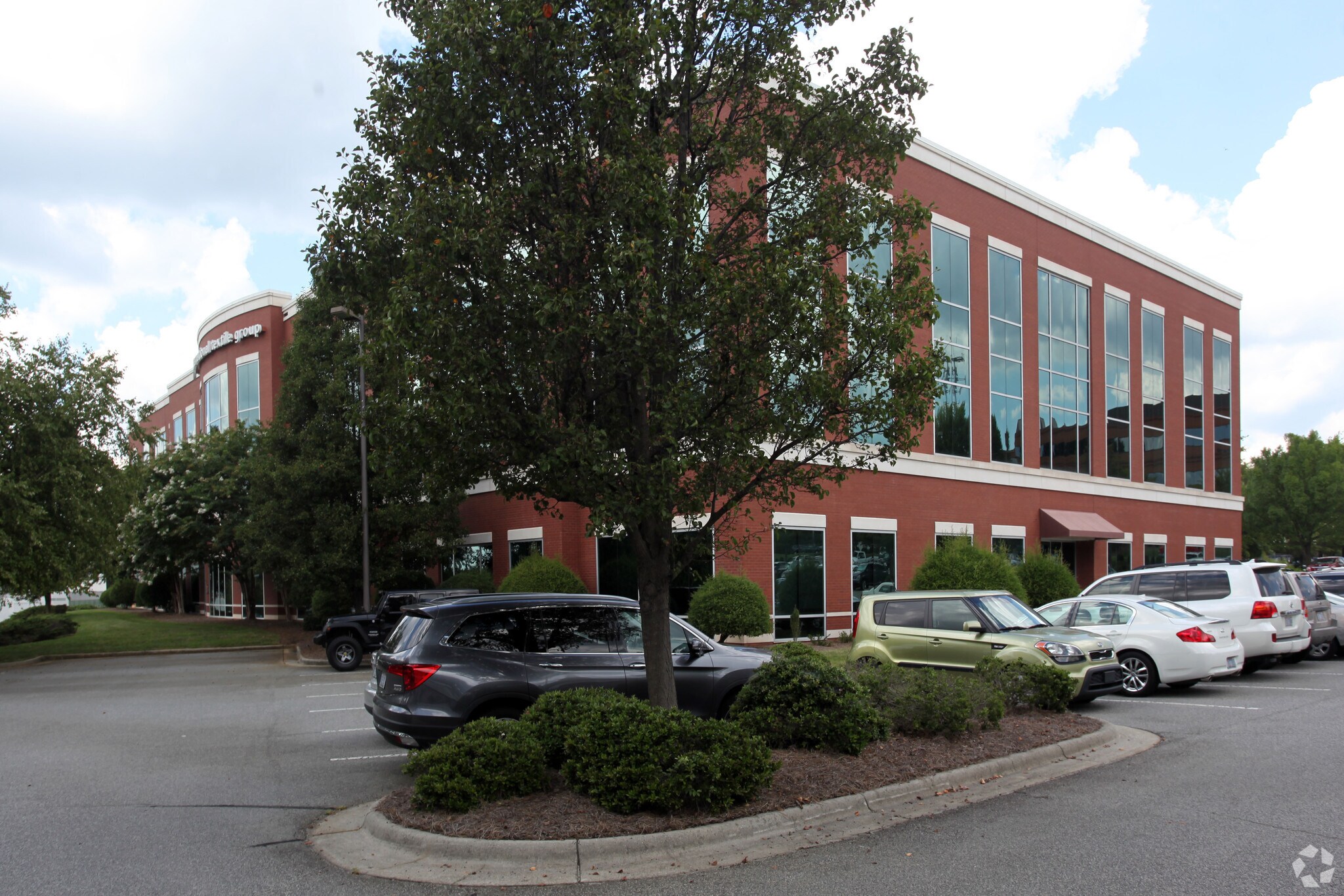 804 Green Valley Rd, Greensboro, NC 27408 ITG Building