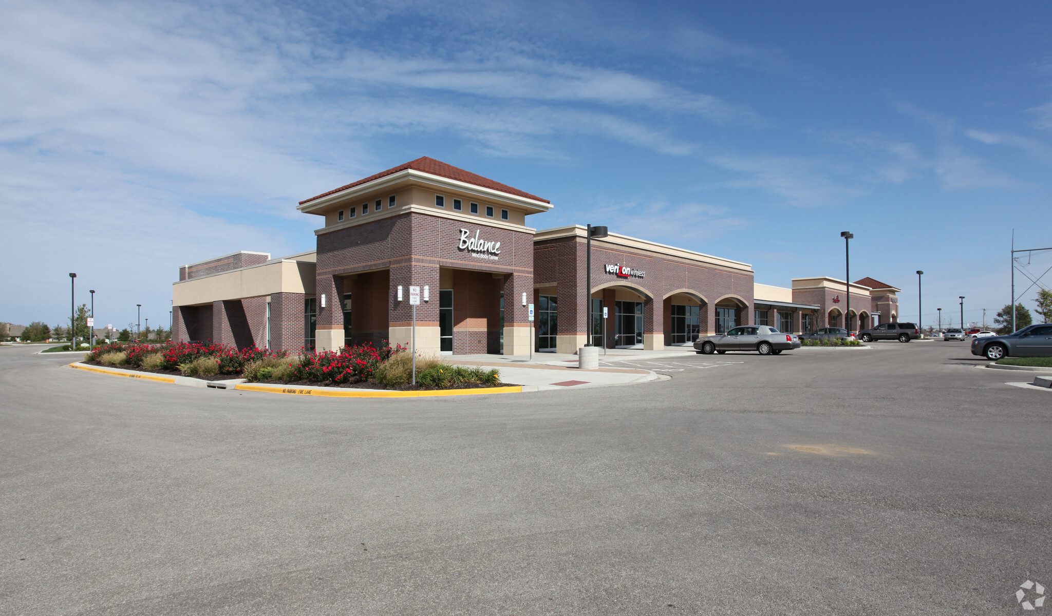 10052-10098 Woodland Rd, Lenexa, KS for lease Building Photo- Image 1 of 6