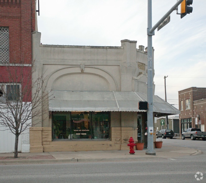 200 E Rogers Blvd, Skiatook, OK 74070