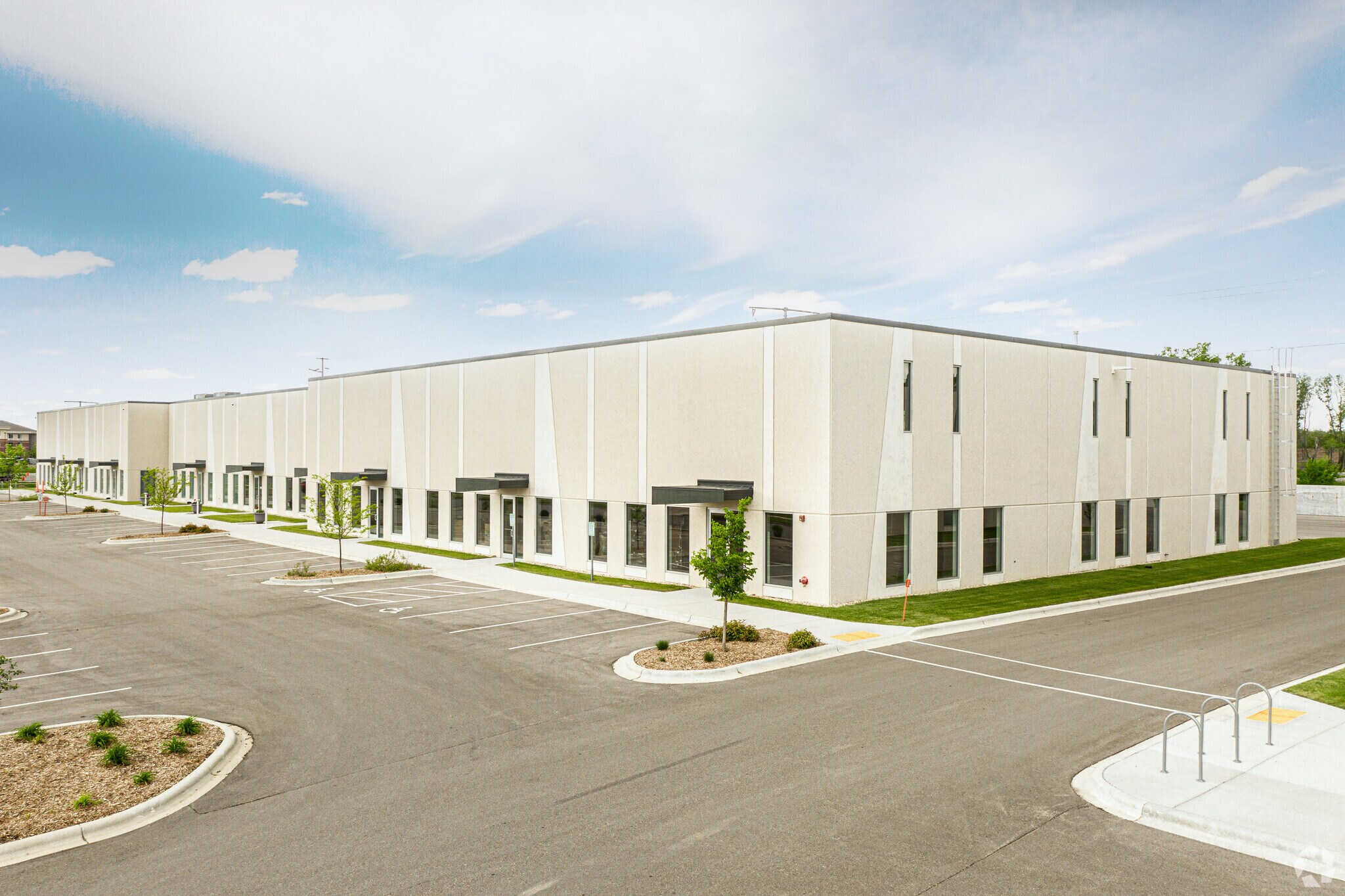 50045048 Tradewinds Pky, Madison, WI 53718 West Bldg