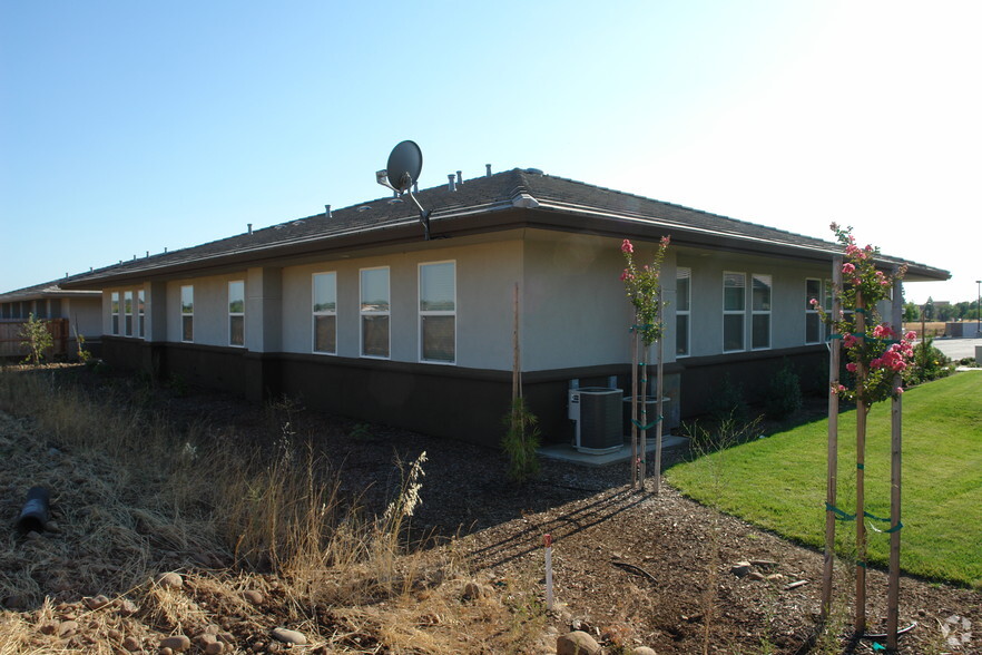 45 Jan Ct, Chico, CA for lease - Building Photo - Image 2 of 7