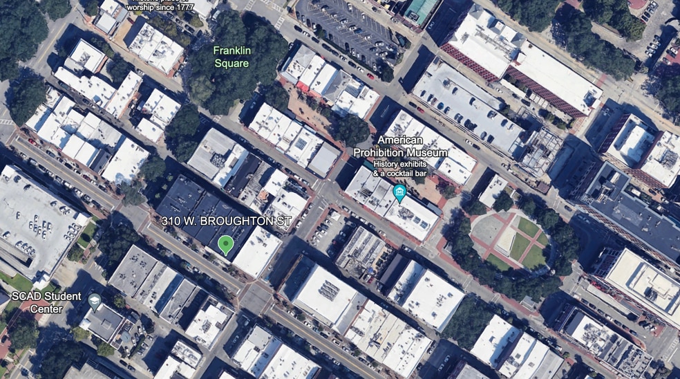 318 W Broughton St, Savannah, GA for lease - Primary Photo - Image 3 of 24