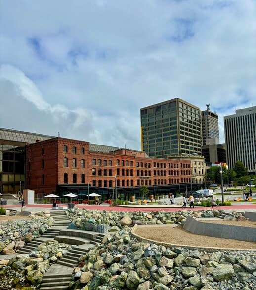 One Market Sq, Saint John, NB for lease - Primary Photo - Image 1 of 1