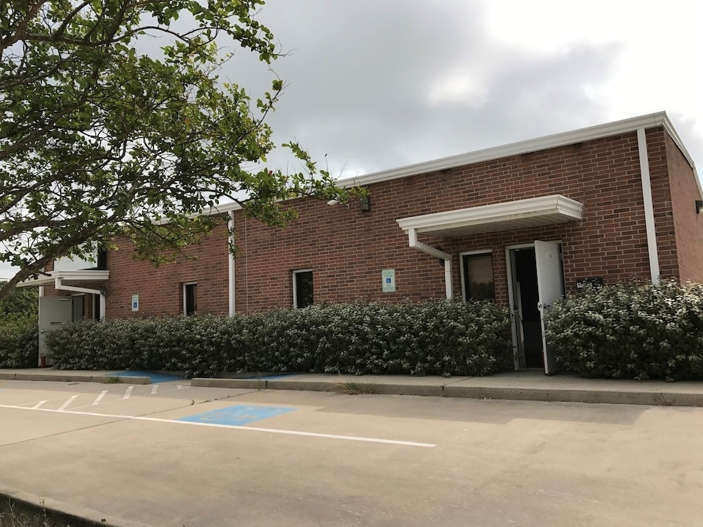 118 6th St N, Texas City, TX for sale Primary Photo- Image 1 of 26