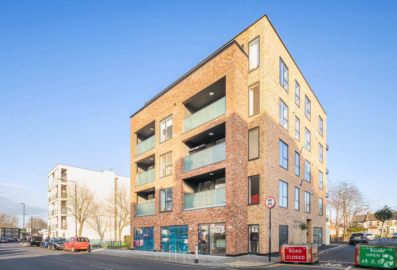 48-54 Leytonstone Rd, London, E15 1JA | LoopNet