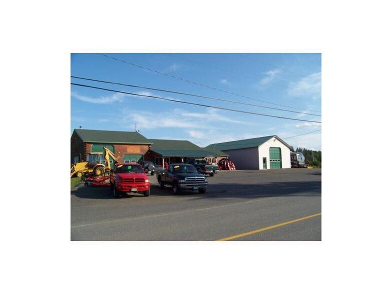 1746 Bangor Rd, Linneus, ME for sale - Building Photo - Image 2 of 8