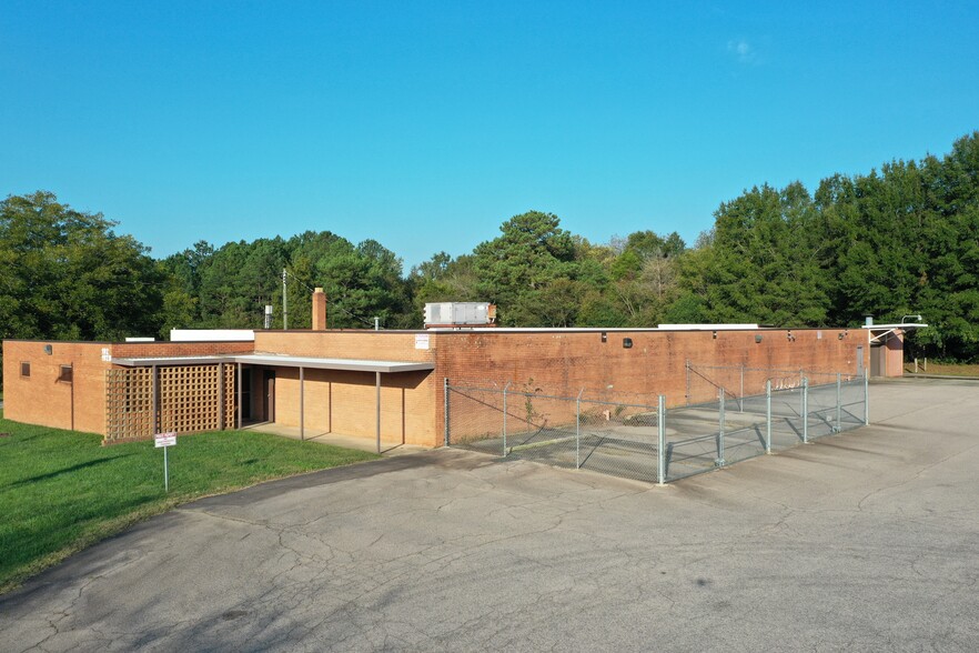 192 Manor Ave SW, Concord, NC for lease - Building Photo - Image 2 of 22