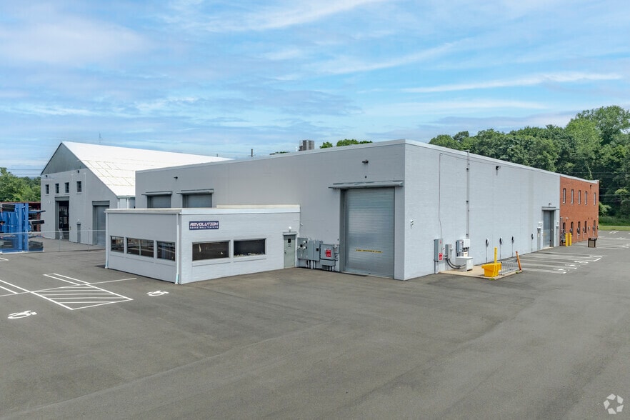 252-262 Depot Rd, Milford, CT for lease - Building Photo - Image 1 of 13