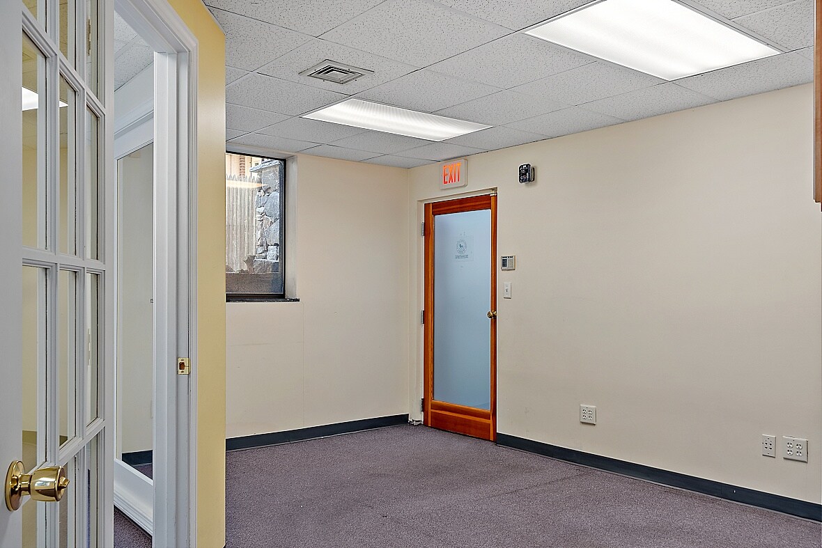 93 Concord Ave, Belmont, MA 02478