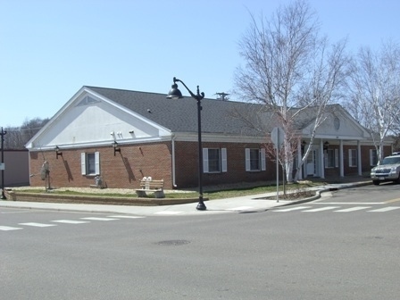 204 3rd Ave, Osceola, WI for lease - Building Photo - Image 1 of 3