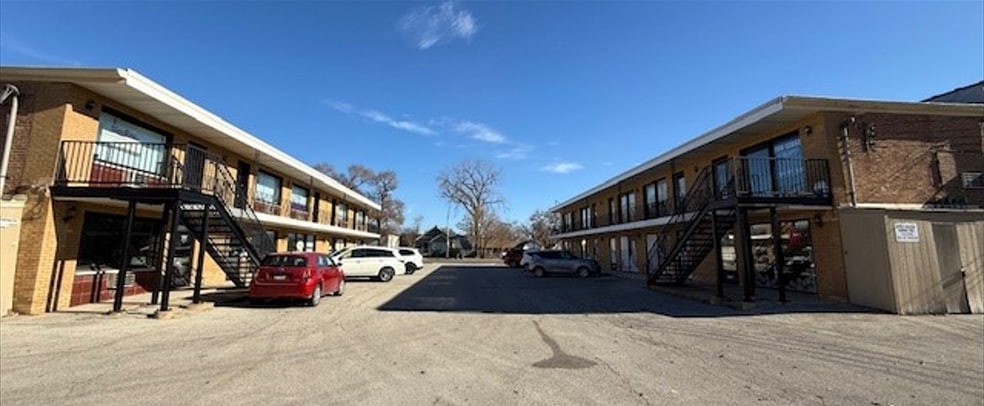 1038 S La Grange Rd, La Grange, IL for lease - Primary Photo - Image 1 of 6