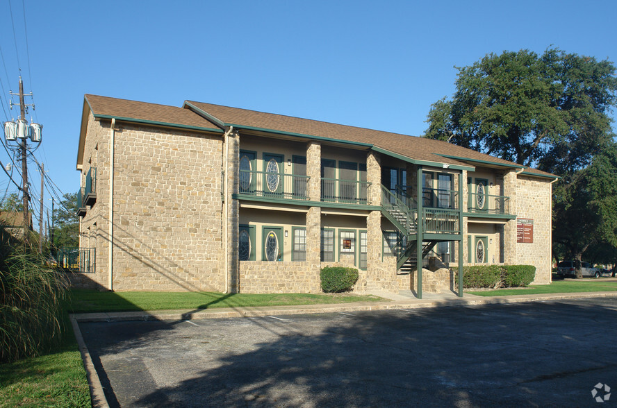 13740 Research Blvd, Austin, TX for sale - Primary Photo - Image 1 of 1