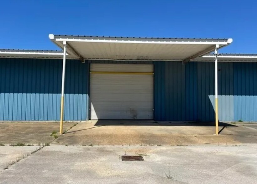 706 Anchors St NW, Fort Walton Beach, FL for lease - Building Photo - Image 3 of 12