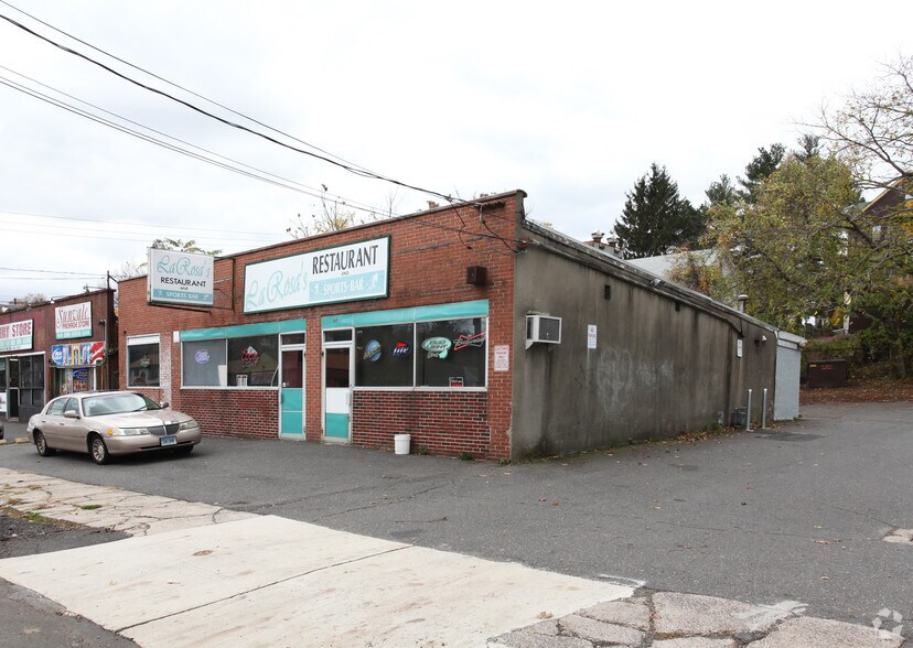 146 East St, New Britain, CT for sale - Primary Photo - Image 1 of 1