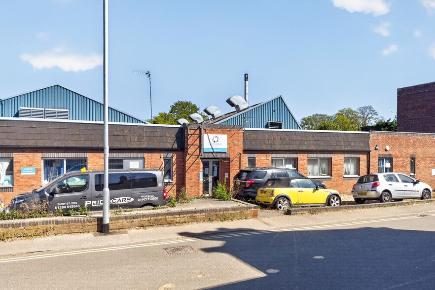 46 Exeter Rd, Newmarket for sale - Building Photo - Image 3 of 22