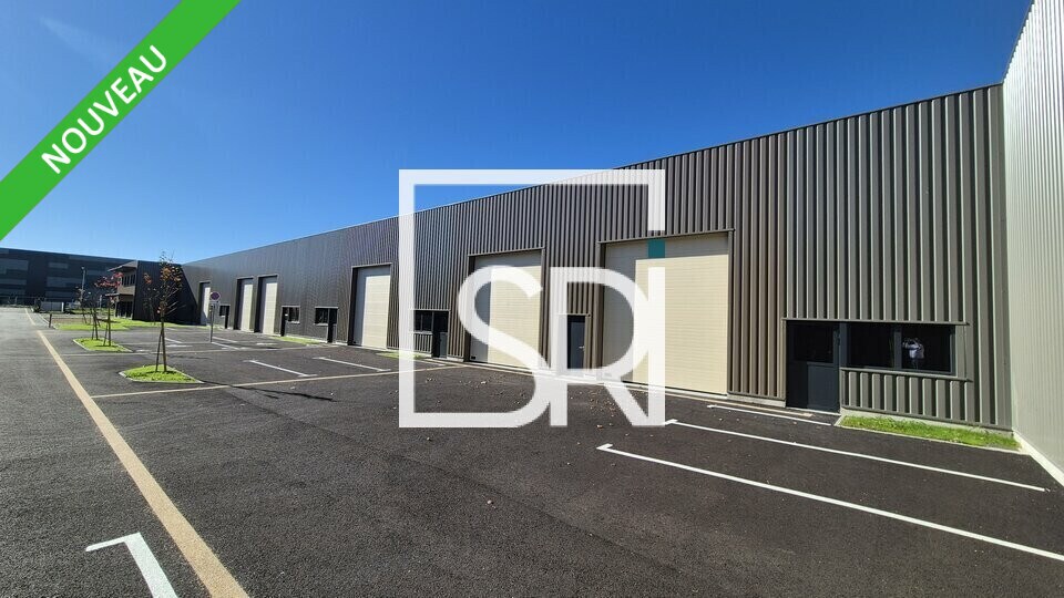 Industrial in La Roche-Blanche for lease Building Photo- Image 1 of 10