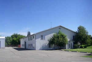 11,792 SF Industrial Office Building - Warehouse