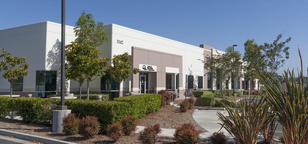 3142 Tiger Run Ct, Carlsbad, CA for lease - Building Photo - Image 1 of 5