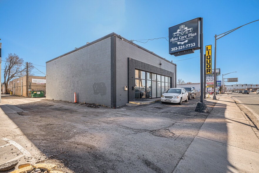 324 W Hampden Ave, Englewood, CO for lease - Primary Photo - Image 1 of 27