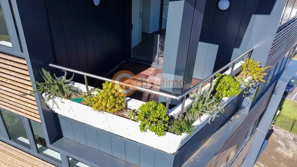 Office in Talence for sale - Building Photo - Image 2 of 3