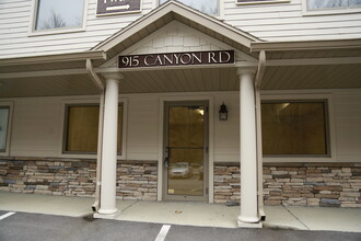 915 Canyon Rd, Morgantown, WV for lease Building Photo- Image 1 of 8