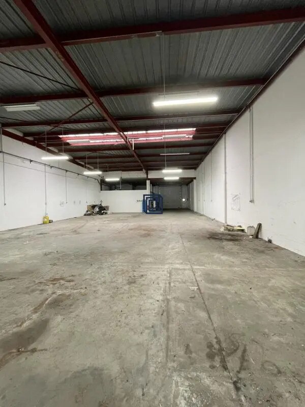 Flex in Buc for lease Interior Photo- Image 1 of 14