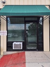 8034 Culebra Rd, San Antonio, TX for lease Building Photo- Image 1 of 5