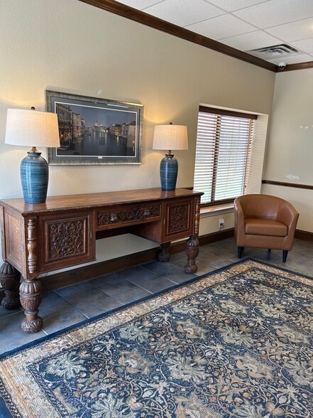 102 N Shiloh Rd, Garland, TX for lease - Interior Photo - Image 2 of 14