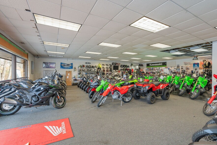 49 Main St, North Reading, MA for sale - Building Photo - Image 3 of 9