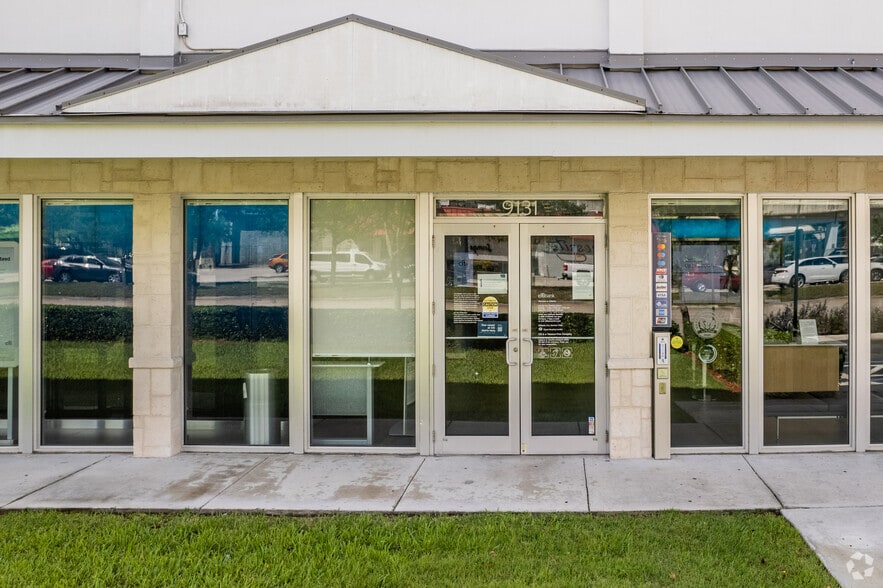 9171 S Dixie Hwy, Pinecrest, FL for lease - Building Photo - Image 3 of 7