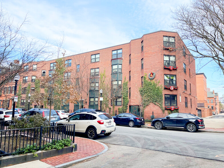 105-117 W Concord St, Boston, MA for lease - Primary Photo - Image 1 of 1