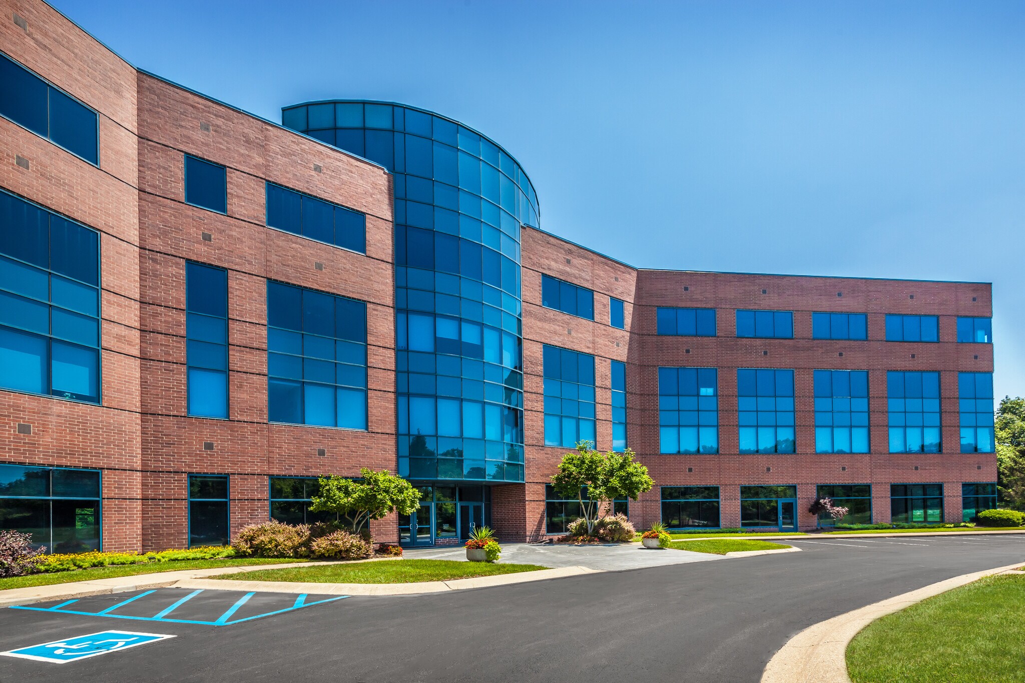 8275 Allison Pointe Trl, Indianapolis, IN 46250 Allison Pointe