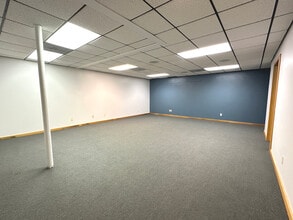 21 E Waldo Blvd, Manitowoc, WI for lease Interior Photo- Image 2 of 3