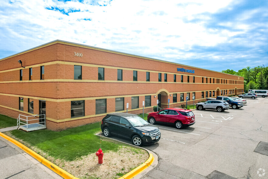 3400 N Granada Ave, Oakdale, MN for lease - Building Photo - Image 1 of 8