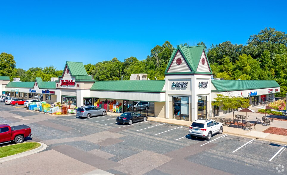 23470-23780 Highway 7, Shorewood, MN for sale - Primary Photo - Image 1 of 1