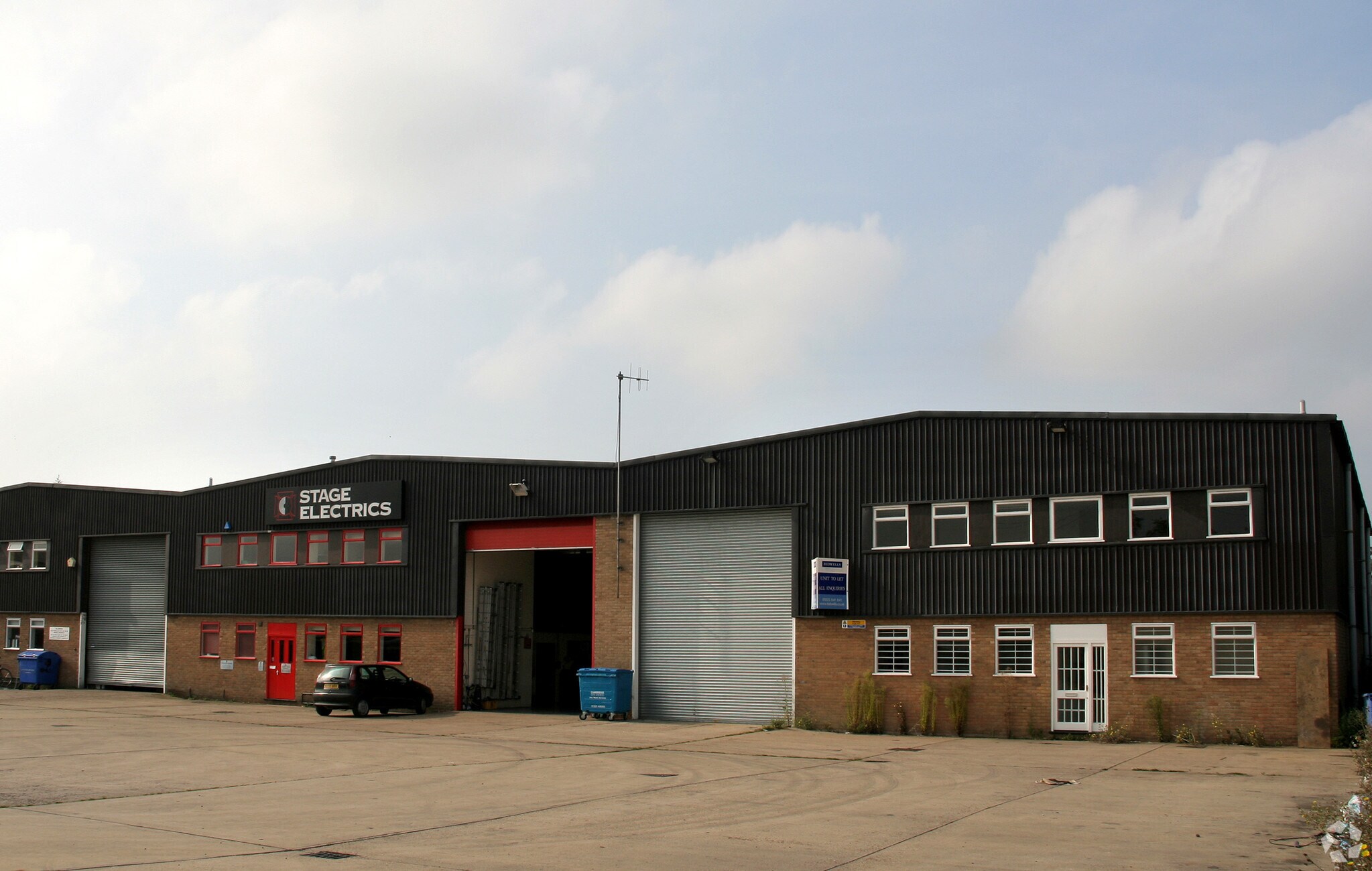 Kilmaine Clos, Cambridge for sale Primary Photo- Image 1 of 1