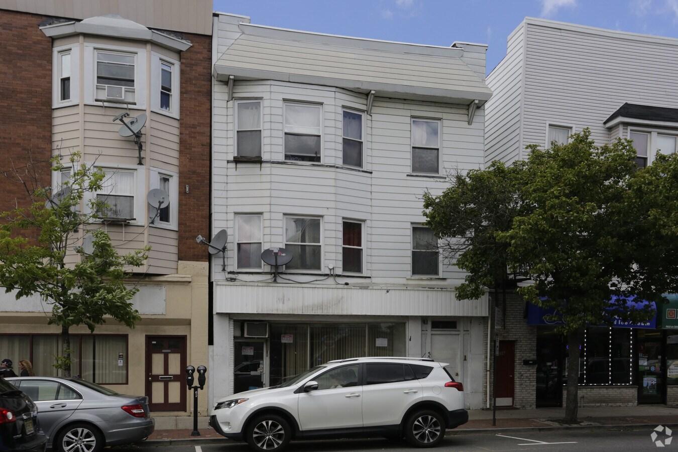 304 Harrison Ave, Harrison, NJ 07029 Retail Space for Lease