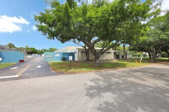 14100 NW 58th Ct, Miami Lakes, FL for lease Interior Photo- Image 1 of 4