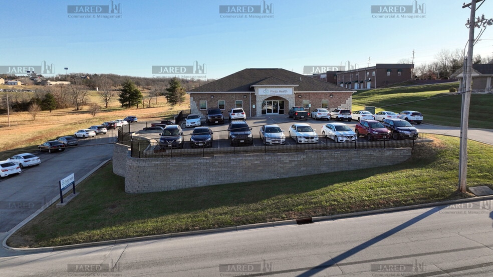 575 Blues Lake Pkwy, Rolla, MO for lease - Building Photo - Image 1 of 28
