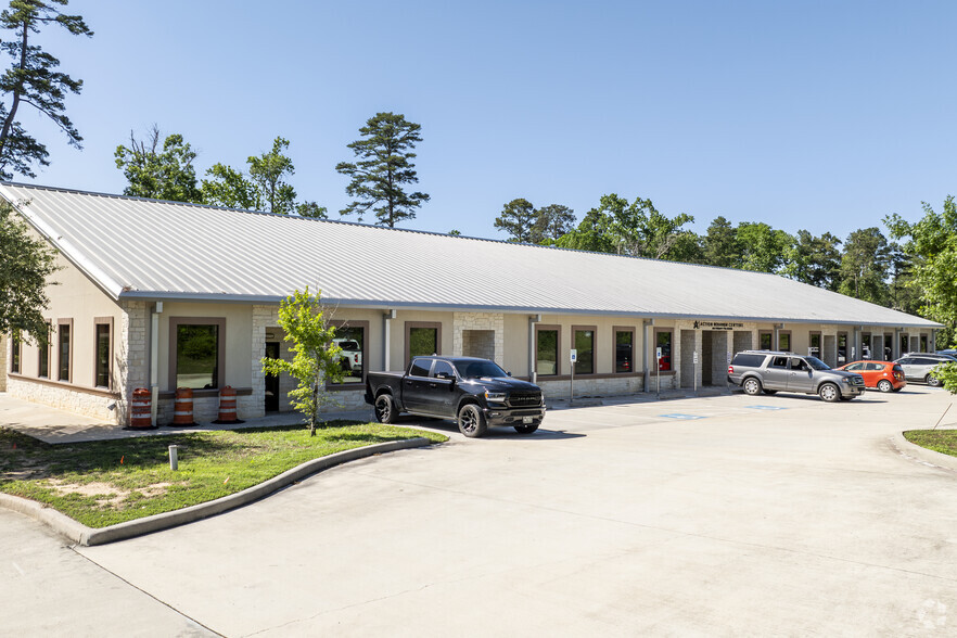 2174 N FM 3083 W Rd, Conroe, TX for lease - Primary Photo - Image 1 of 42