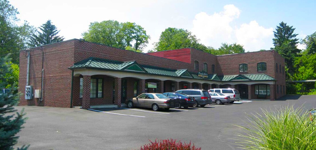 1 Forsythe Rd, Presto, PA 15142