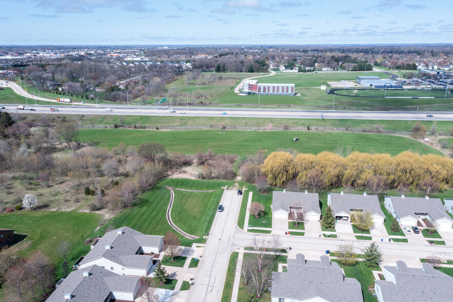 7900 Brixham Rd, Rockford, IL for sale - Building Photo - Image 1 of 43