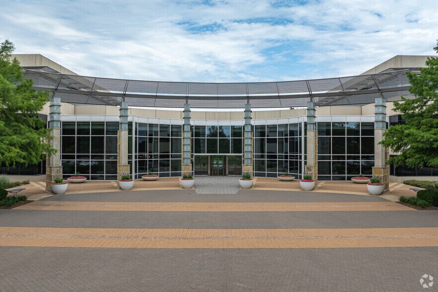 5360 Legacy Dr, Plano, TX for sale - Primary Photo - Image 1 of 1