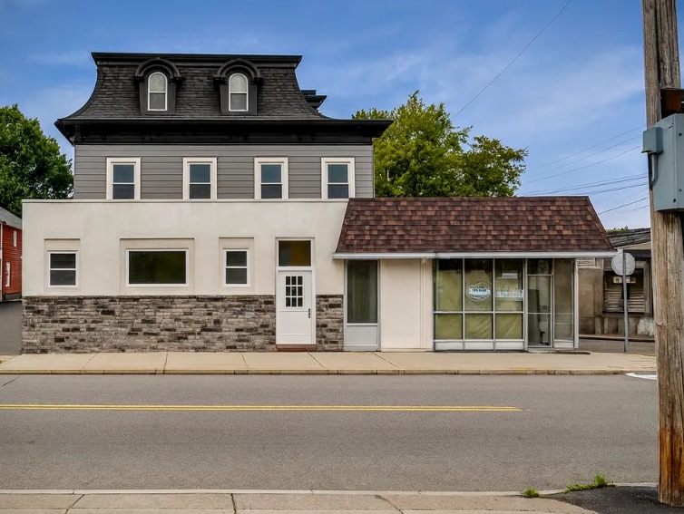 33 Pine St, Binghamton, NY for sale - Building Photo - Image 1 of 17