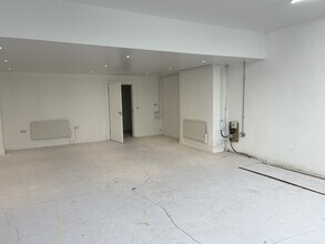 243 Ashley Rd, Poole for lease Interior Photo- Image 2 of 3