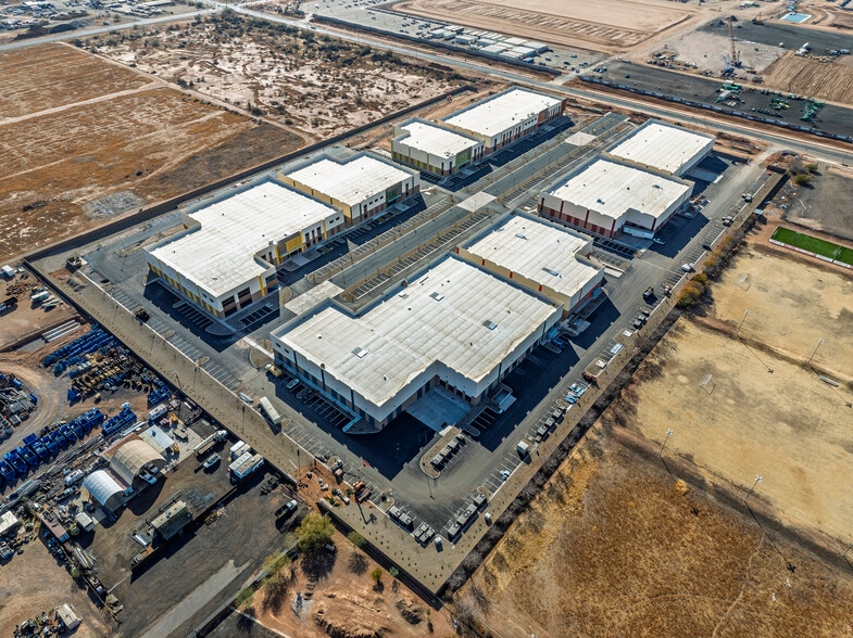 3327 S Sossaman Rd, Mesa, AZ for lease - Building Photo - Image 2 of 8